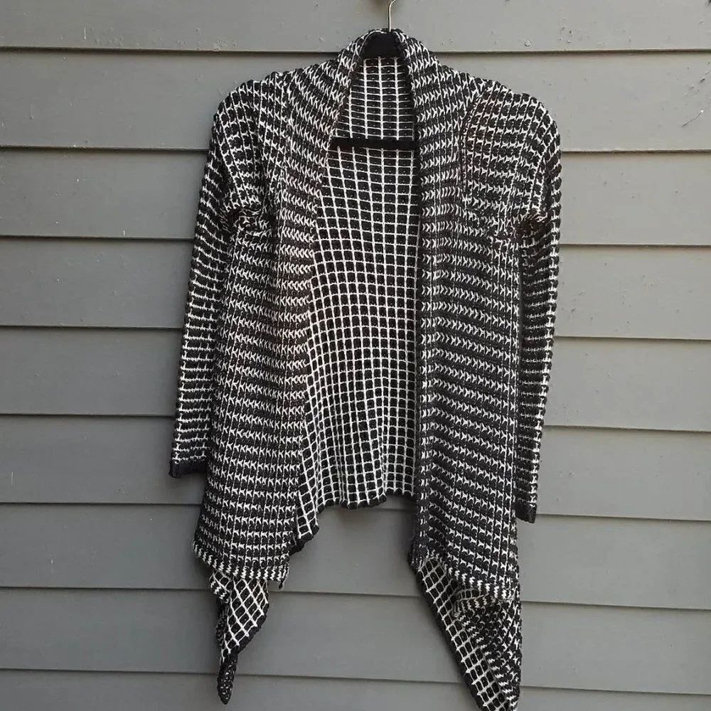 BCBG Maxazria Black White Open Front Cardigan size S/M